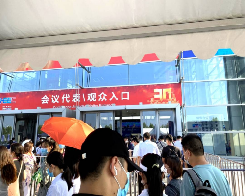 展會(huì)門口盛況 展會(huì)門口盛況